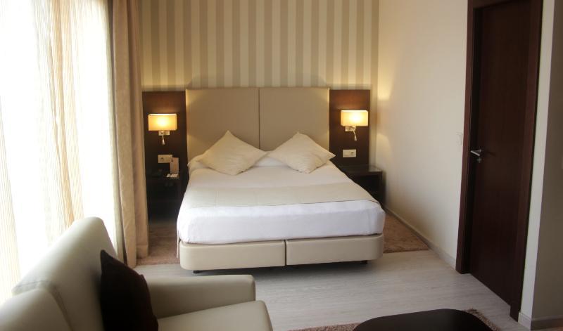 Az Hotels Zeralda Zewnętrze zdjęcie